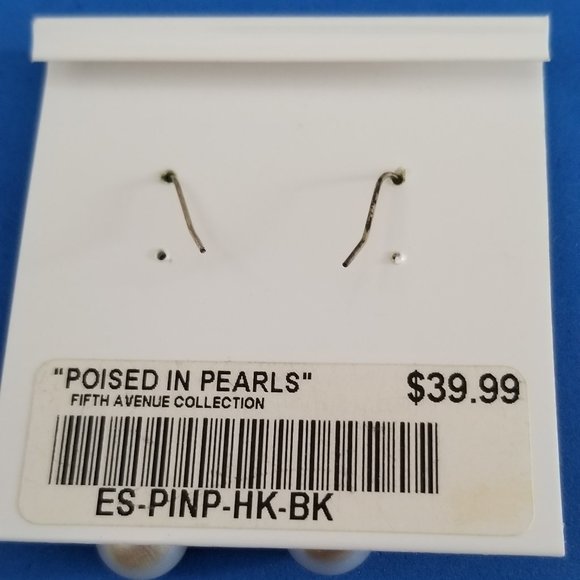 $5/$25   Women's pierced earrings - Picture 2 of 2